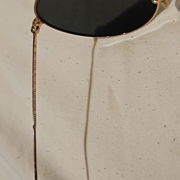 Ray-ban p sunglasses barely used - Picture 2 of 5